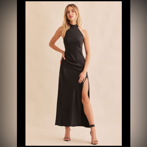 Dynamite dress that is perfect for weddings and fancier events. Only worn once! - Picture 2 of 4